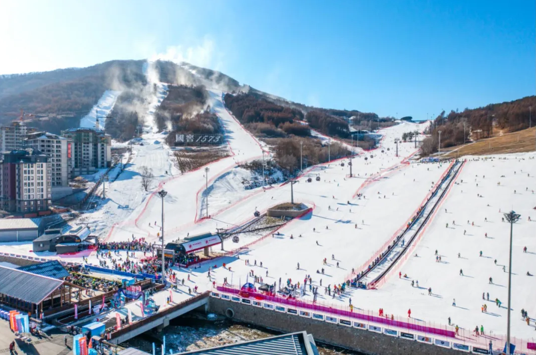 城市晚報(bào)：吉林銀行：金融活水潤(rùn)澤冰雪經(jīng)濟(jì) 助力 吉林“冷資源”變身“熱產(chǎn)業(yè)”